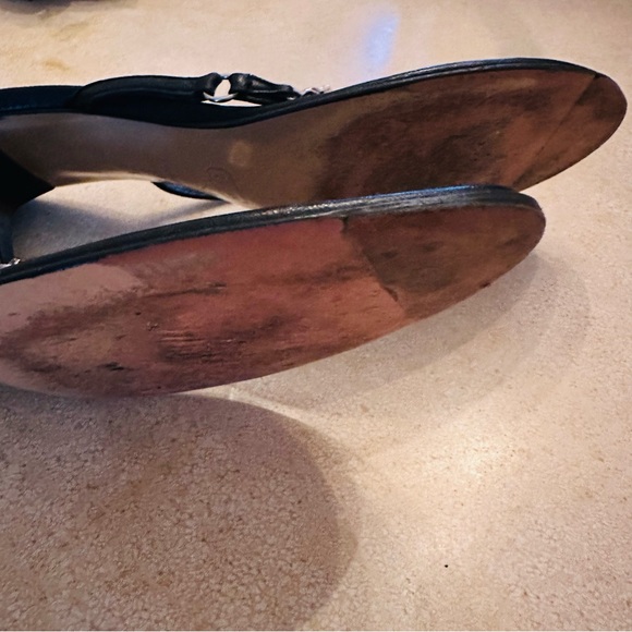 Coach Sandals size 7 1/2 B. 2 1/2” heels. Black leather. Made in Italy - Picture 11 of 11
